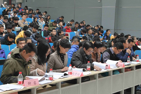 304am永利集团官方2014级优良学风班答辩顺利举行