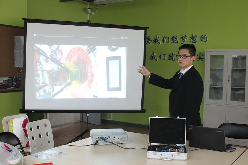 2015“冯如文化节”系列活动——成功大学与304am永利集团官方同学间的思维碰撞